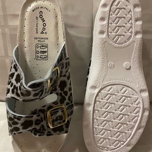 Comoda sandals. Leopard print. Made in Italy. Wedge heel.